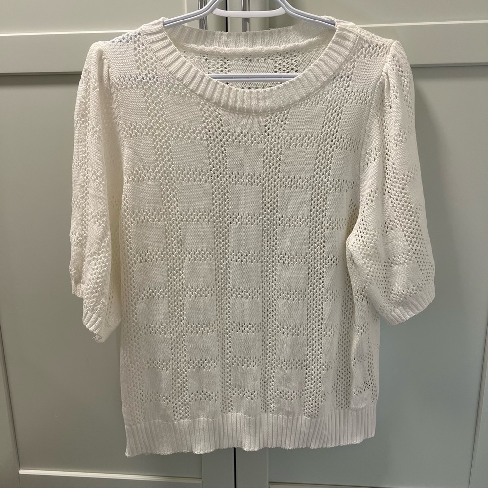 VINTAGE Checker White Knit Sweater LIKE NEW! Women's Size Sm-Med Wide Sleeves